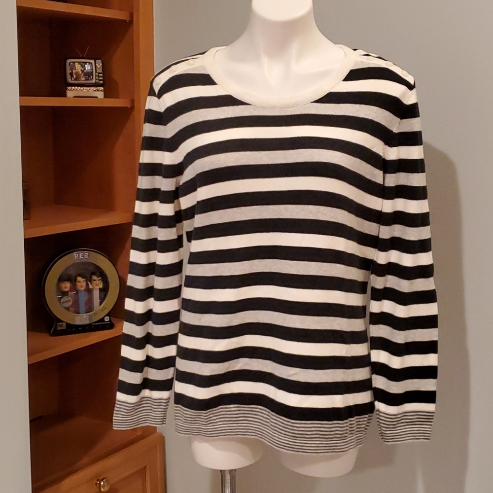 Hanna Andersson Women's Black and White Sweater - Picture 2 of 10